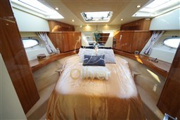 33 VIP Cabin