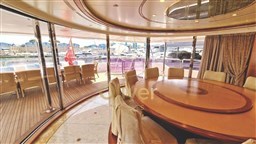 10 Table Main Saloon