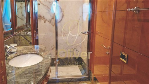 32 Toilette Cabin (3)