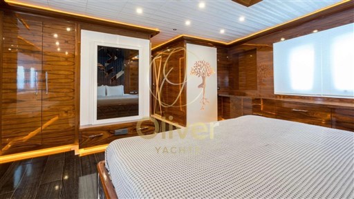 24 Master Cabin