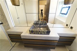 43 Master Cabin Toilette