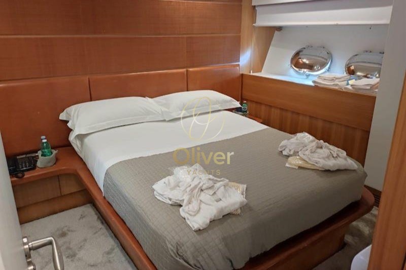 37 VIP Cabin