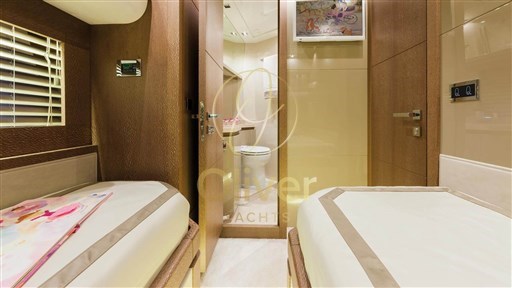 25 Guest cabin