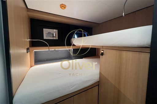 46 Guest Cabin