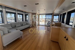 34 Upper Deck Lounge Area