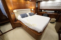 35 Master Cabin
