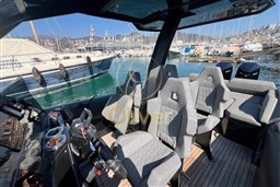 22 Cockpit