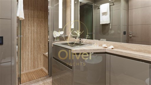 22 Master Cabin Toilette