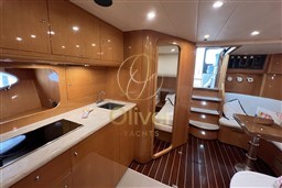 06 Galley + Dinette (4)