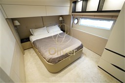 44  Double Guest Cabin