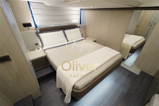 35 Master Cabin