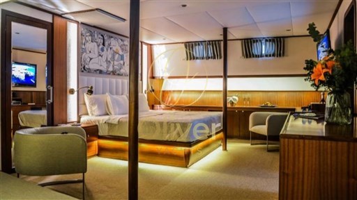 26 Master cabin