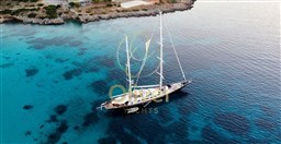 01 At Anchor
