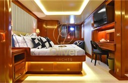 24 VIP Cabin