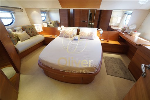 33 Master Cabin