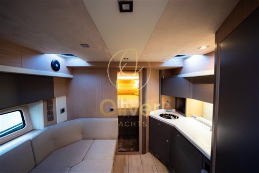 21 Salon Lounge and Galley
