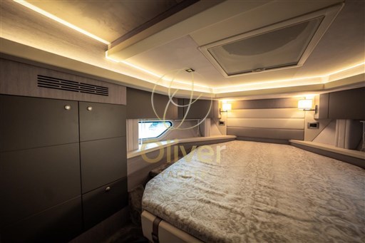 31 Master Cabin Storage and Lighting