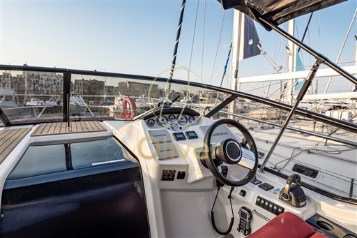17 Helm Steering Console Close View