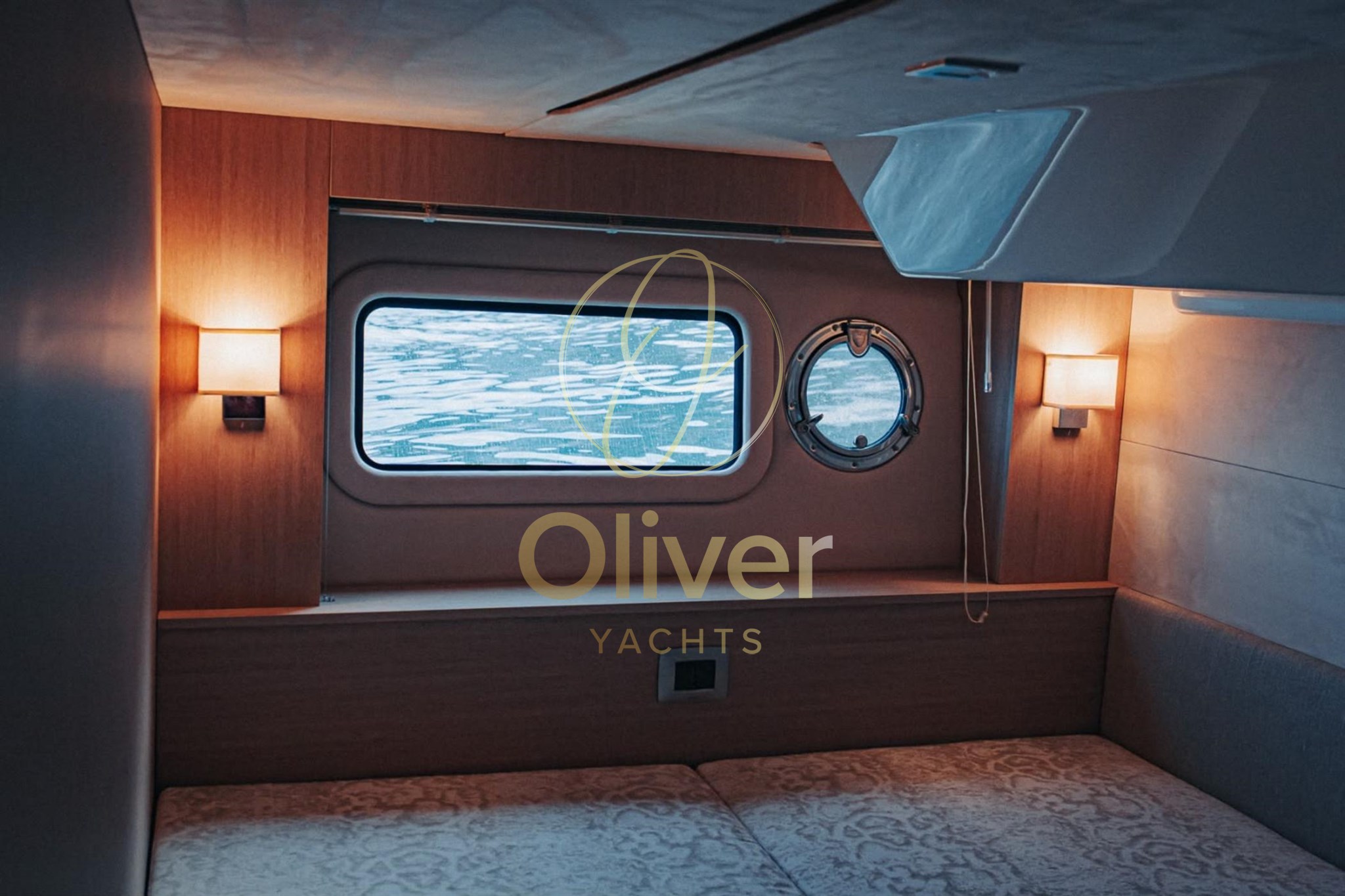 32 Guest Cabin Porthole and Berth