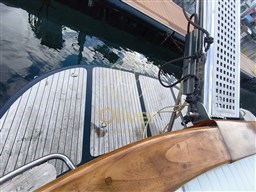 13 Swimming platform