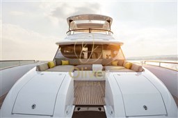 04 Exterior