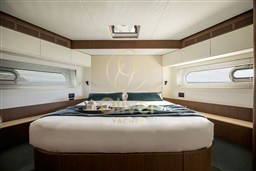 16 VIP Cabin