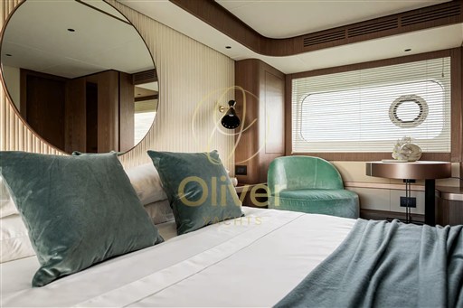 15 Master Cabin
