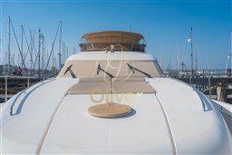 17 Bow Sunbathing Area