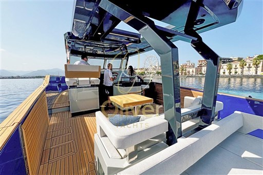 06 Lounge Area