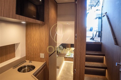 13 Interior