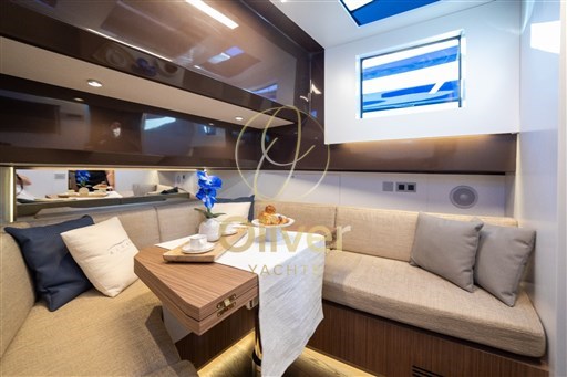 15 Dinette