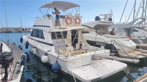 11 Exterior
