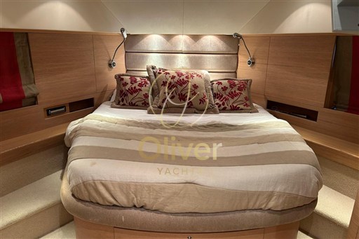 23 VIP Cabin