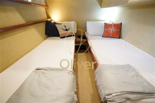 45 Double Guest Cabin 2