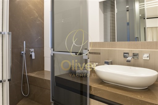 43 Master Toilette