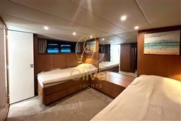 42 VIP Cabin