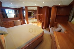 27 Master Cabin