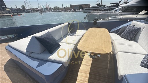 37 Bow Lounge Area