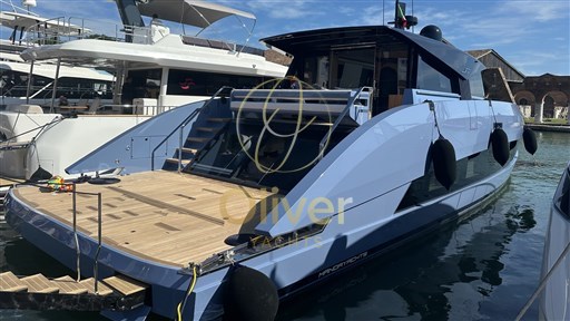04 Exterior