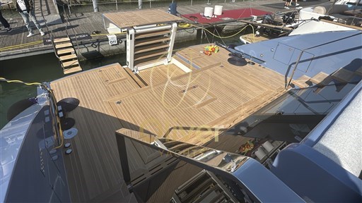 15 Swim Platform