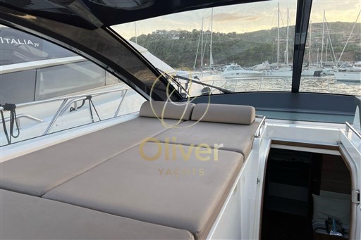 15 Interior
