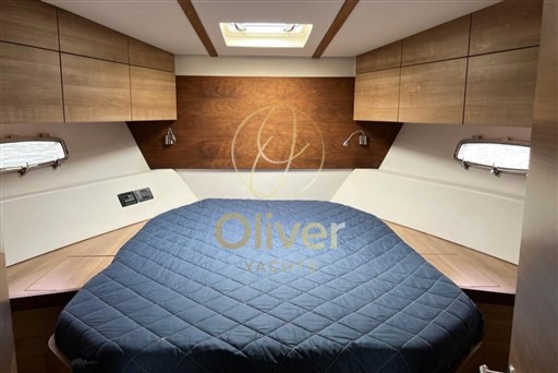39 VIP Cabin