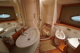 19 Master Cabin Toilette