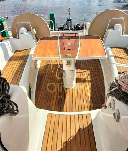 f504f470-1a04-407c-ba74-817c5606eac1-zoom