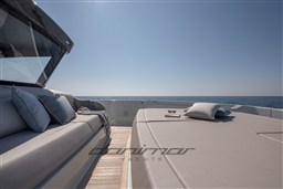 {E} Bow SUnbathing Area