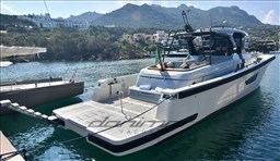 {E} Transformer Gangway