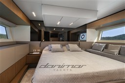 {I} Owner Cabin