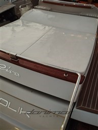 {E} Stern Sunbathing Area