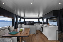 {I} Main deck