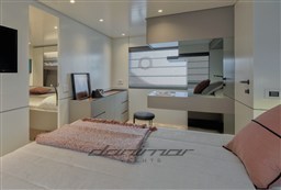 {I} Owner Cabin